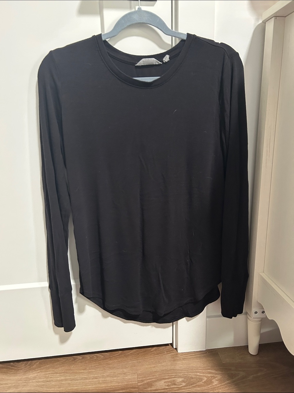 Athleta Black Long-Sleeve Crew Tee